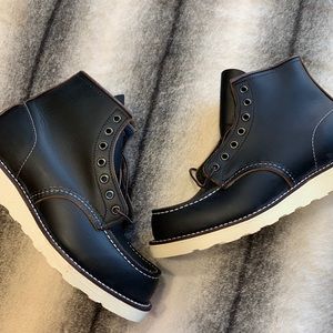 { Red Wing Shoes } Moc Toe Boots